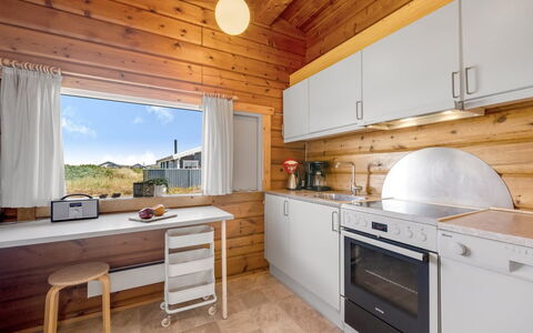 Evelin - from the Sea: Küche, Holz, Interior Design, Decke, Flooring, Countertop, Küchengerät, Cabinetry, Major Appliance, Fussboden