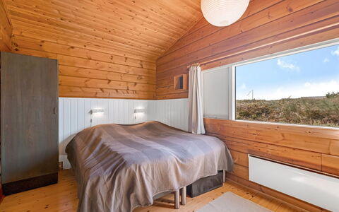 Evelin - from the Sea: Holz, Decke, Schlafzimmer, Hartholz, Planke, Holzbeize, Holzboden, Hütte, Bett, Bedding