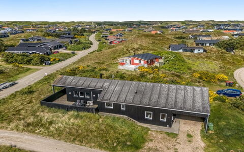 Temjana - from the Sea: Haus, Dach, Zuhause, Hütte, Schuppen, Gartenbauten, Abstellgleis, Garten, Blockhaus, Hütte