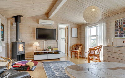 Stener - 250M from the Sea