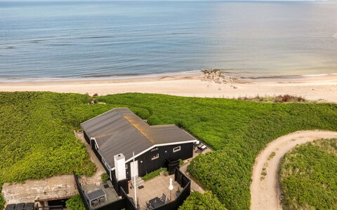 Legolas - 50M from the Sea: Landschaft, Grundstueck, Zuhause, Küste, Küsten Und Ozeanische Forms, Hütte, Meer, Ufer, Estate, Ozean