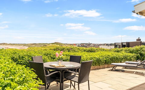 Legolas - 50M from the Sea: Möbel, Tabelle, Stuhl, Küche & Esszimmer Tisch, Gartenmöbel, Kaffetisch, Tisch Im Freien, Resort, Eco Hotel, Balkon