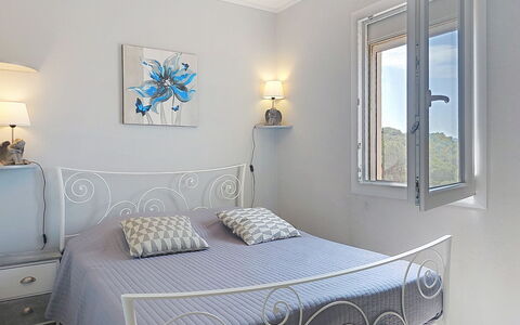 Le Verdon: Möbel, Bett, Schlafzimmer, Interior Design, Bedding, Bettdecke, Fussboden, Flooring, Linens, Zuhause