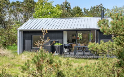 Fidelia - 800M from the Sea