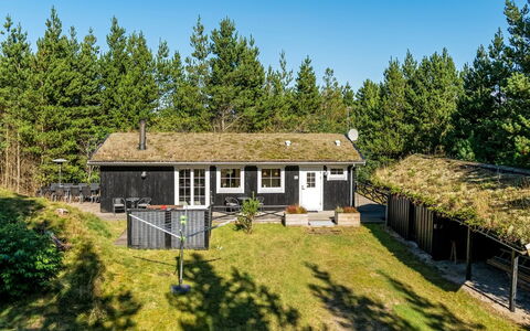 Eimi - 1.5Km from the Sea