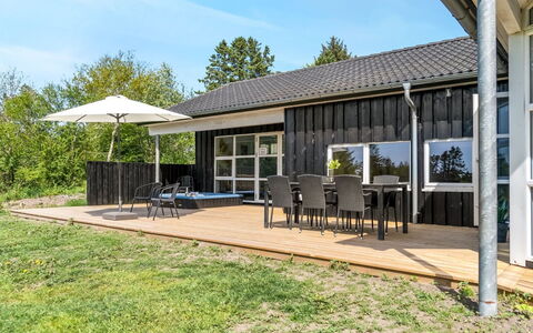 Nayati - 2Km from the Sea: Holz, Zuhause, Veranda, Deck, Hartholz, Dach, Holzbeize, Holzboden, Eco Hotel