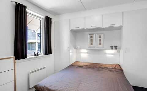 Jano - 100M from the Sea: Möbel, Interior Design, Schlafzimmer, Bett, Bettdecke, Zimmer, Bedding, Fussboden, Flooring, Decke
