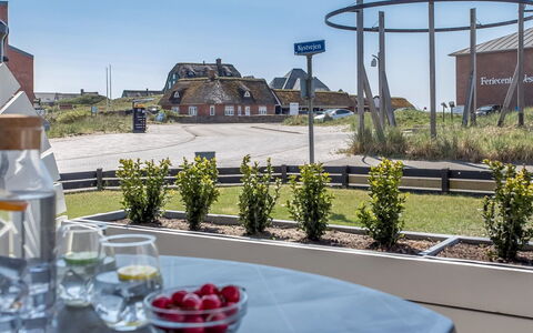 Jano - 100M from the Sea: Himmel, Dach, Schatten, Stuhl, Gartenmöbel, Auffahrt, Tisch Im Freien, Villa
