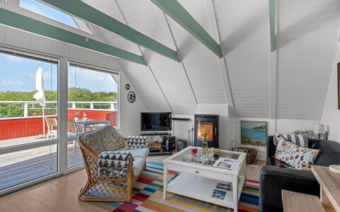 Piotr - 800M from the Sea: Die Architektur, Dach, Zuhause, Verbundwerkstoff, Daylighting, Abstellgleis, Auffahrt