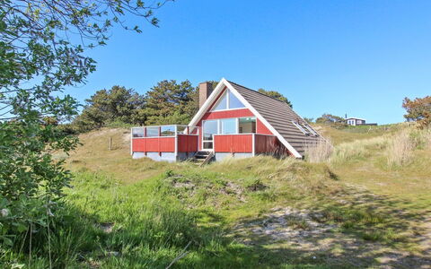 Piotr - 800M from the Sea: Die Architektur, Dach, Zuhause, Verbundwerkstoff, Daylighting, Abstellgleis, Auffahrt
