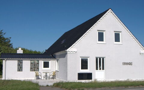 Arli - 800M from the Sea: Dach, Einfach, Grundstueck, Ländliches Gebiet, Zuhause, Estate, Feld, Hütte, Rasen, Vorort