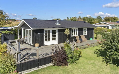 Sinika - 400M from the Sea: Decke, Flooring, Interior Design, Fussboden, Verbundwerkstoff, Möbel, Resort, Hotel, Design, Daylighting