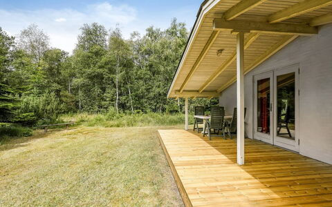 Gerarda - 4Km from the Sea: Grundstueck, Hütte, Gartenbauten, Estate, Hartholz, Bauernhaus, Abstellgleis, Planke, Veranda, Schuppen