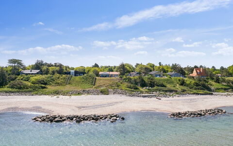 Gjoko - 40M from the Sea: Küste, Küsten Und Ozeanische Forms, Ufer, Bank, Meer, Strand, Ozean, Tropen, Bucht