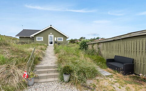 Finnja - 400M from the Sea: Haus, Dach, Zuhause, Hütte, Schuppen, Gartenbauten, Abstellgleis, Garten, Blockhaus, Hütte