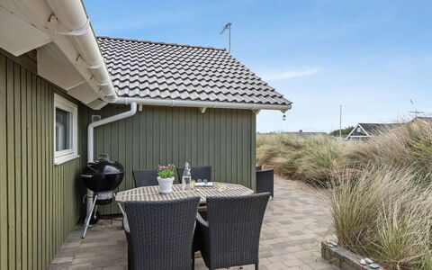Finnja - 400M from the Sea: Haus, Dach, Zuhause, Hütte, Schuppen, Gartenbauten, Abstellgleis, Garten, Blockhaus, Hütte