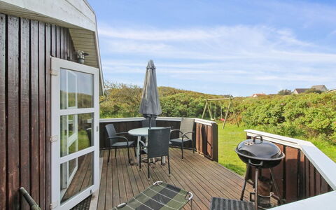 Larisa - 250M from the Sea: Holz, Zuhause, Möbel, Holzbeize, Hartholz, Balkon, Stuhl, Schatten, Planke, Design
