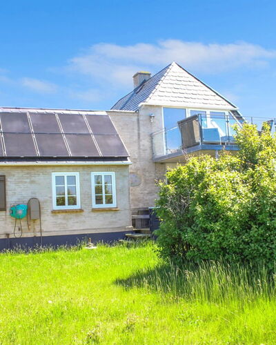 Brun - 60M from the Sea