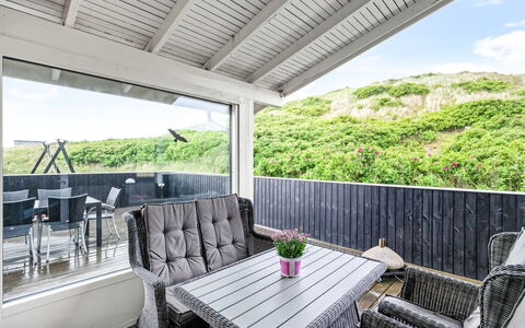 Lill - 50M from the Sea: Pflanzengemeinschaft, Sonnenlicht, Krautige Pflanze, Garten, Plantage, Landwirtschaft, Bauernhof