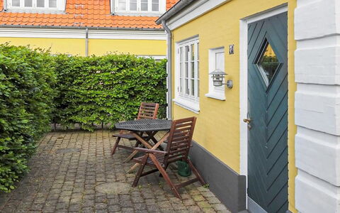 Tuulia - 1.1Km from the Sea: Holz, Dach, Die Architektur, Zuhause, Haus, Hütte, Abstellgleis, Hartholz, Steigung, Estate
