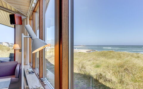 Arngrim - 100M from the Sea: Holz, Dach, Die Architektur, Zuhause, Haus, Hütte, Abstellgleis, Hartholz, Steigung, Estate