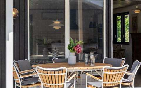 Ingelis - 1.2Km from the Sea: Flooring, Fussboden, Decke, Interior Design, Countertop, Küche, Cabinetry, Zimmer, Major Appliance, Light Fixture