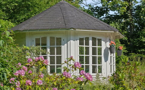 Thora - 800M from the Sea: Zuhause, Hütte, Veranda, Abstellgleis, Bauernhaus, Outdoor Struktur