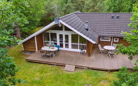 Merina - 700M from the Sea: Hütte, Hinterhof, Garten, Gartenbauten, Schuppen, Abstellgleis, Gartenmöbel, Blockhaus, Outdoor Struktur, Hütte