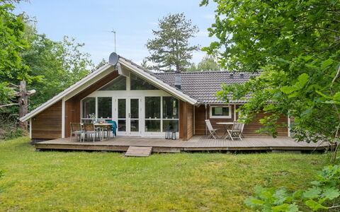 Merina - 700M from the Sea: Hütte, Hinterhof, Garten, Gartenbauten, Schuppen, Abstellgleis, Gartenmöbel, Blockhaus, Outdoor Struktur, Hütte