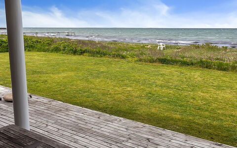 Stacie - 10M from the Sea: Zuhause, Hütte, Veranda, Abstellgleis, Bauernhaus, Outdoor Struktur