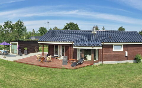 Karanfilka - 900M from the Sea: 