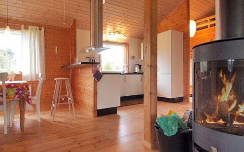 Karanfilka - 900M from the Sea: 