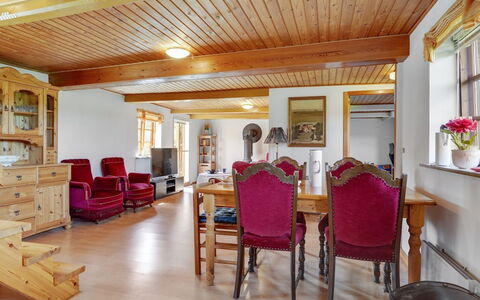Redlef - 9Km from the Sea: Flooring, Wand, Fussboden, Interior Design, Holz, Decke, Holzboden, Beleuchtung, Möbel, Laminatboden