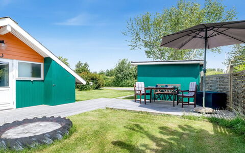 Elijoan - 400M from the Sea: Wohngebiet, Dach, Vorort, Auffahrt, Estate, Kamin