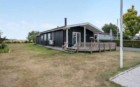 Asya - 600M from the Sea: Blau, Strauch, Hütte, Ground, Garten, Estate, Schatten, Landscaping, Bauernhaus, Eco Hotel