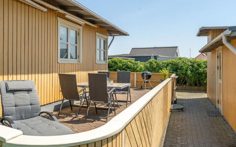 Hwitserk - 5M from the Sea: Wohngebiet, Dach, Vorort, Auffahrt, Estate, Kamin