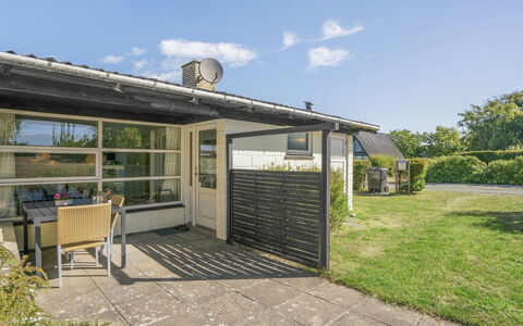 Evald - 200M from the Sea: Blau, Strauch, Hütte, Ground, Garten, Estate, Schatten, Landscaping, Bauernhaus, Eco Hotel