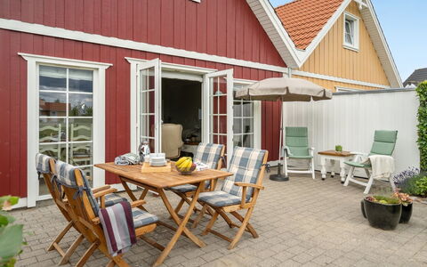 Eike - 250M from the Sea: Pflanzengemeinschaft, Sonnenlicht, Krautige Pflanze, Garten, Plantage, Landwirtschaft, Bauernhof
