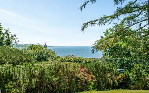 Bisera - 150M from the Sea: Blau, Strauch, Hütte, Ground, Garten, Estate, Schatten, Landscaping, Bauernhaus, Eco Hotel