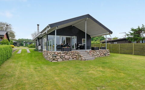Loi - 200M from the Sea: Pflanzengemeinschaft, Sonnenlicht, Krautige Pflanze, Garten, Plantage, Landwirtschaft, Bauernhof