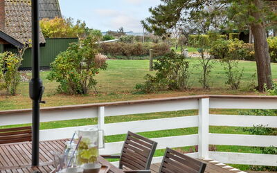 Hjalmine - 250M from the Sea