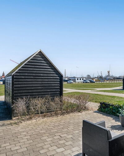 Ninne - 50M from the Sea