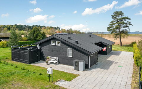 Antti - 350M from the Sea: Pflanzengemeinschaft, Sonnenlicht, Krautige Pflanze, Garten, Plantage, Landwirtschaft, Bauernhof