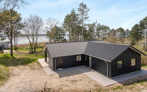 Haley - 150M from the Sea: Holz, Dach, Die Architektur, Zuhause, Haus, Hütte, Abstellgleis, Hartholz, Steigung, Estate