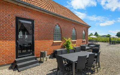 Frothi - 550M from the Sea