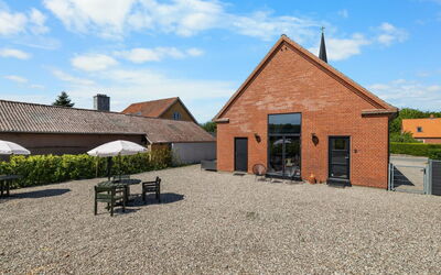 Frothi - 550M from the Sea