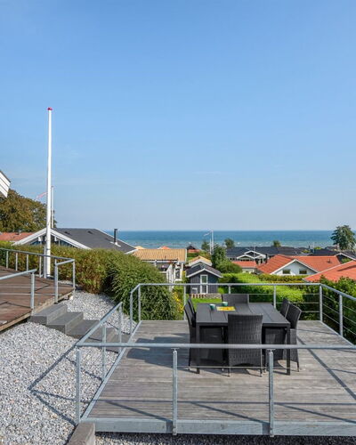 Ebbeline - 150M from the Sea