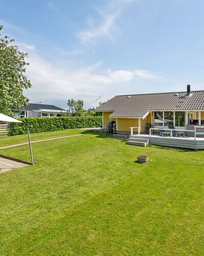 Albantine - 150M from the Sea