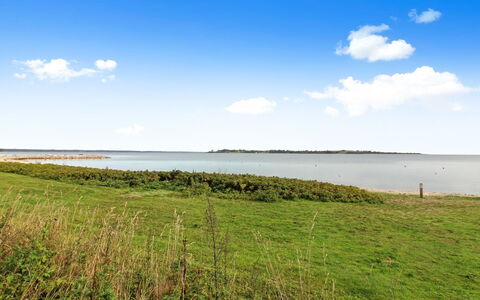 Cara - 200M from the Sea: Dach, Haus, Zuhause, Hütte, Abstellgleis, Estate, Auffahrt, Gartenbauten, Garten, Schuppen