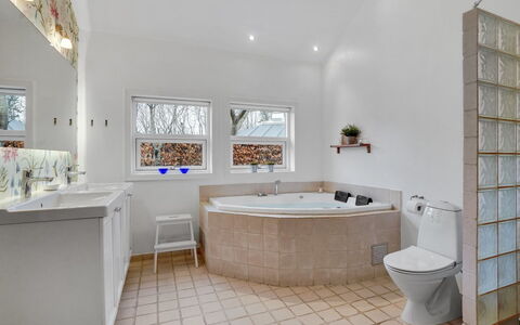 Holmwith - 200M from the Sea